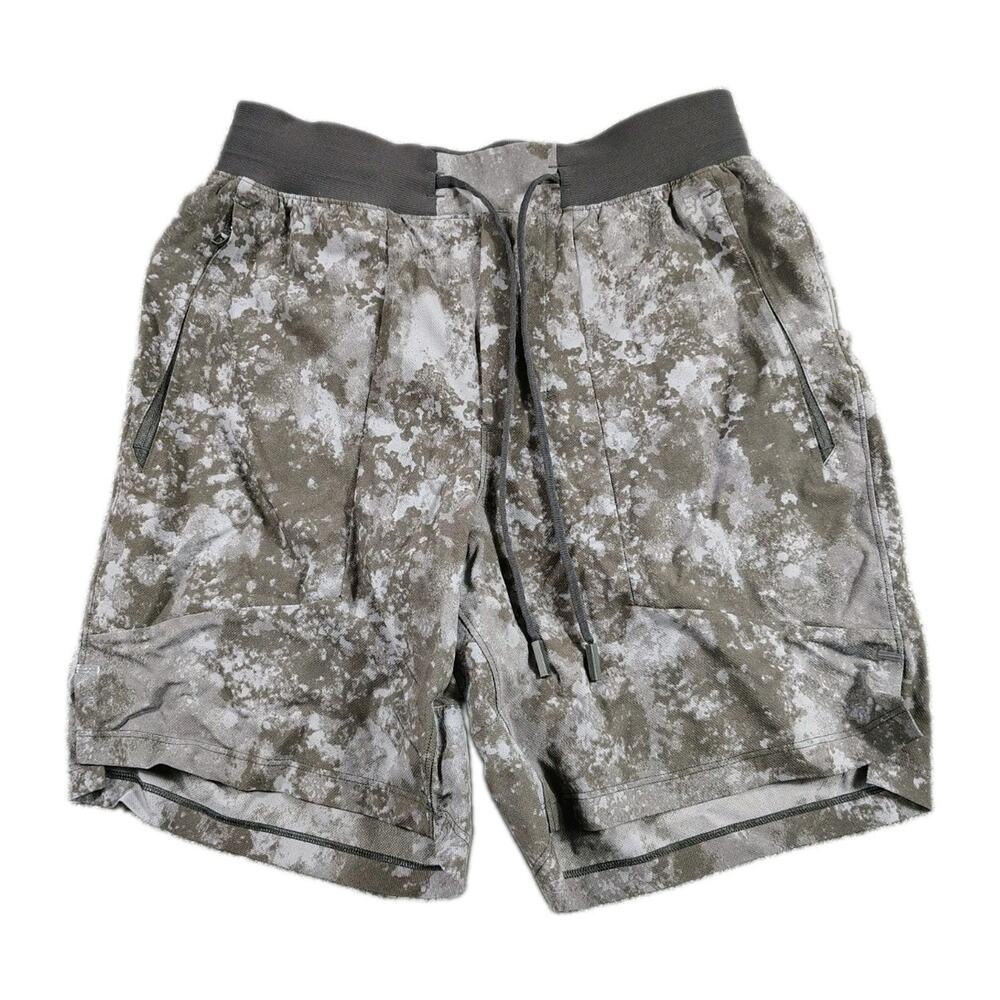 Lululemon License To Train Shorts Men's XS Black Camouflage Stretch Gym 7" EUC